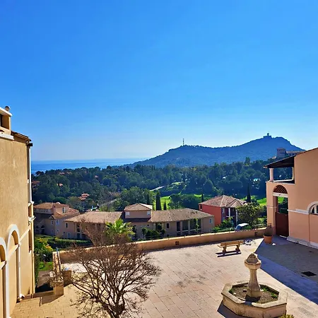 Appartement Cap Estérel- T2 Vue Mer- Proche Piscine, Padel Et Golf *