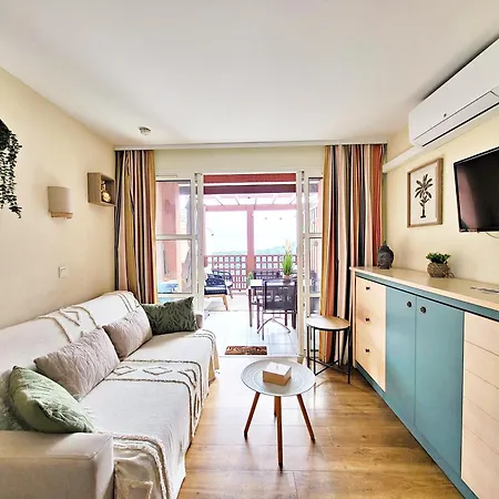Appartement Cap Estérel- T2 Vue Mer- Proche Piscine, Padel Et Golf Saint-Raphaël